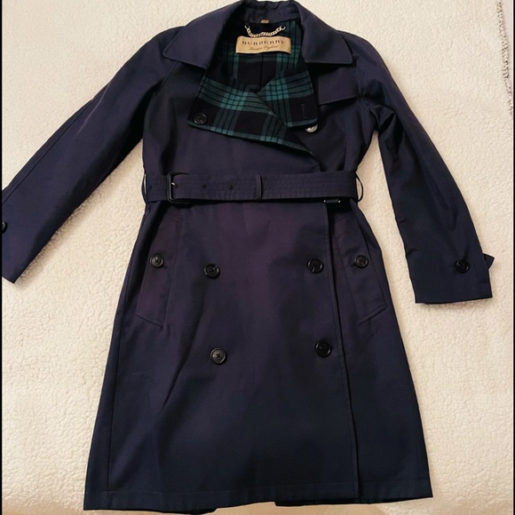 Burberry Jackets & Blazers - Burberry Tartan-lined trench coat. Navy Blue